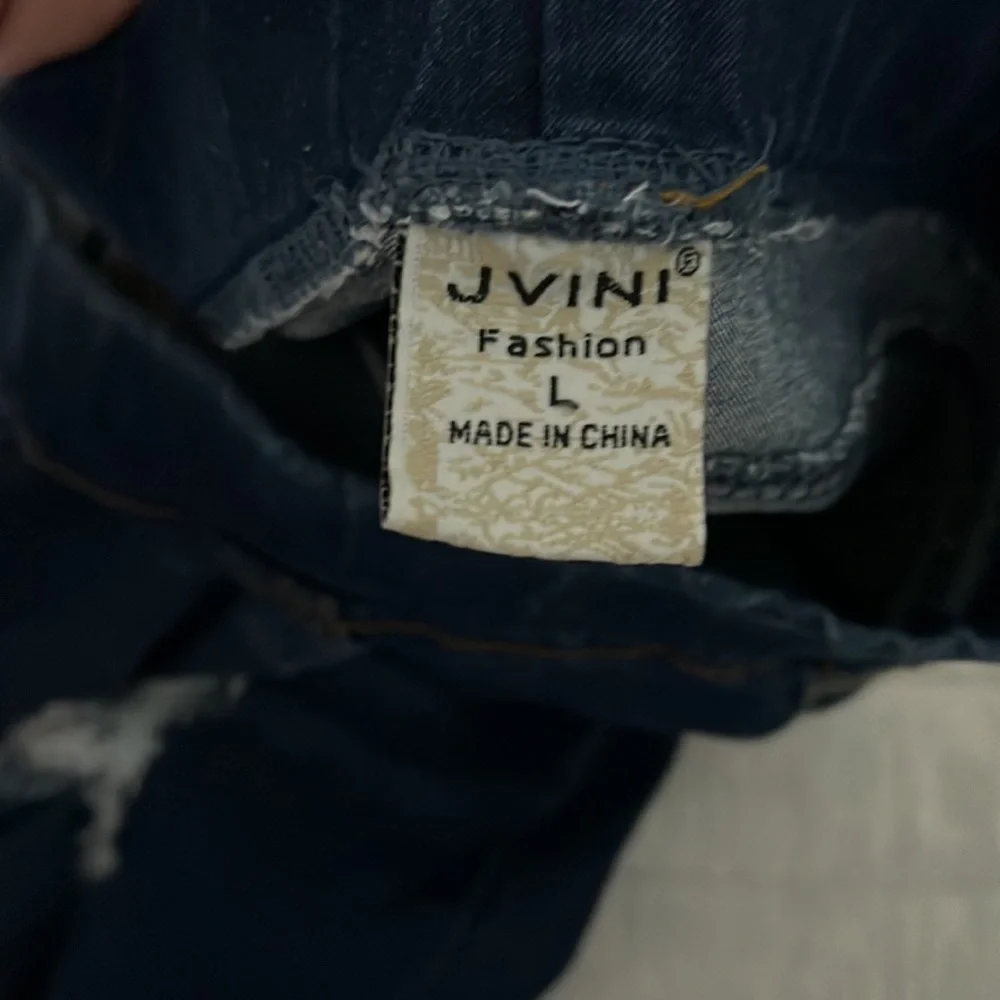 Distressed Jeans - Picture 3 of 3